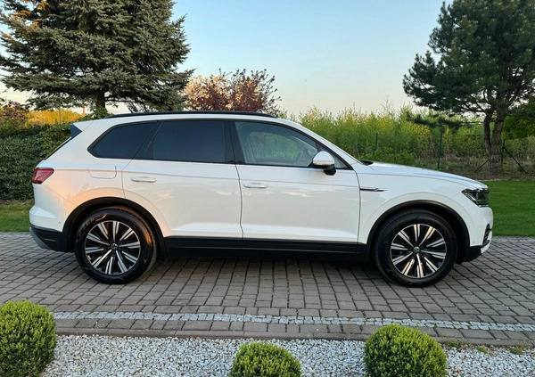 Volkswagen Touareg cena 148000 przebieg: 156000, rok produkcji 2020 z Radomsko małe 326
